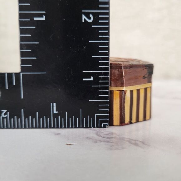 Bamboo Tropical Octagon Trinket Jewelry Box - Picture 15 of 16